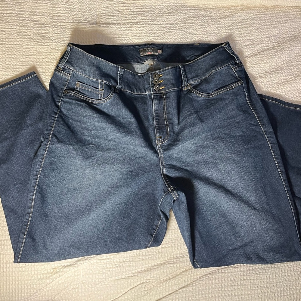 Torrid Super Stretch Jeans • Size 24R